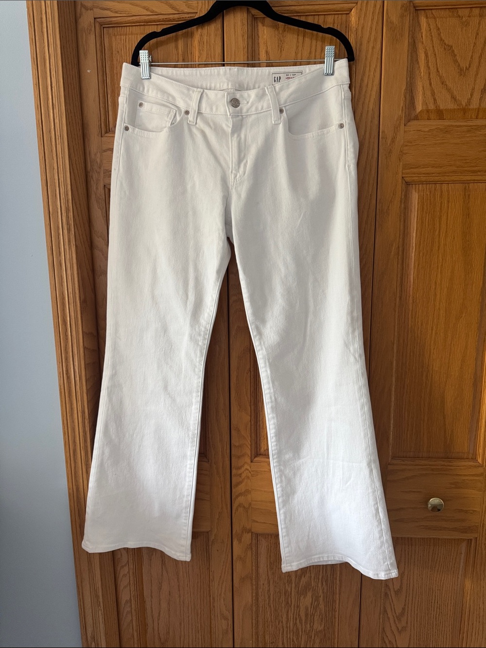 GAP Women's White Jeans